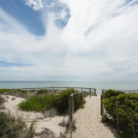 Luxury Cozy 2Bdr Apt Wifi ☆ Netflix ☆Gas Log Fire Seaford Exterior photo